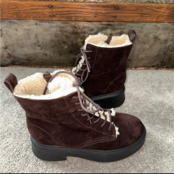 NWOB Steve Madden Jazmin Faux Fur-lined Suede Lace-Up Side Zip Combat Boot in 6 - Picture 3 of 11
